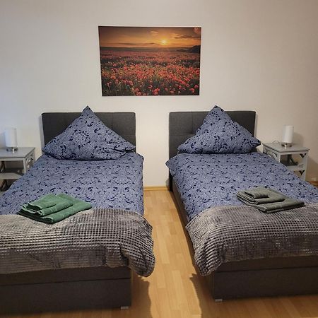Wohnung In Oberhausen: Zentral & Ruhig, Eigener Eingang Ομπερχάουζεν Εξωτερικό φωτογραφία