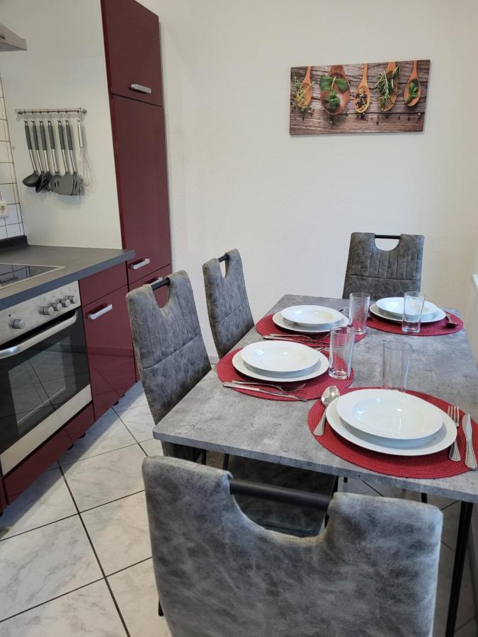 Wohnung In Oberhausen: Zentral & Ruhig, Eigener Eingang Ομπερχάουζεν Εξωτερικό φωτογραφία